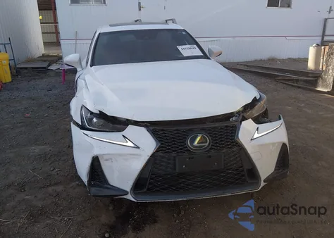 2018 Lexus Is 300 z USA, uszkodzony, nr VIN JTHC81D21J5027590